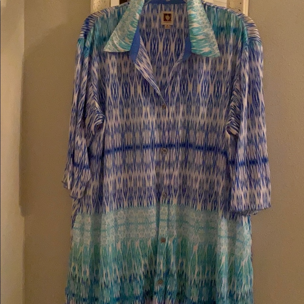 Anne Klein pretty multi blues Robe/ nite gown $10